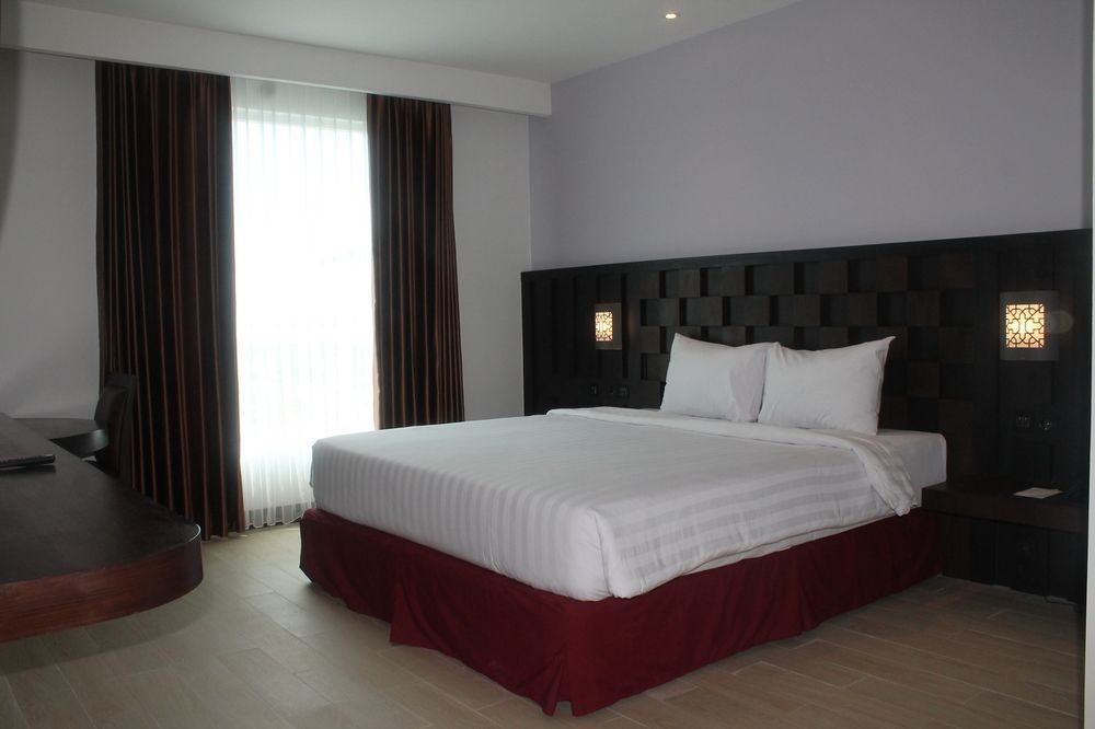 Grand Orchid Hotel Yogyakarta Maguwo Extérieur photo